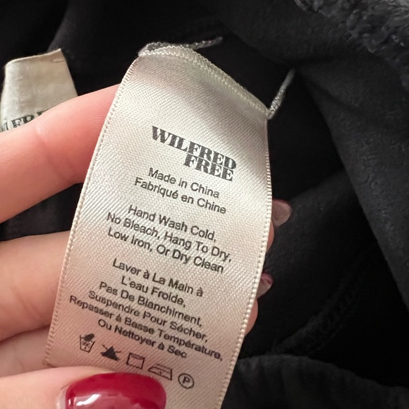 Wilfred Aritzia Suede Leggings - Picture 6 of 7